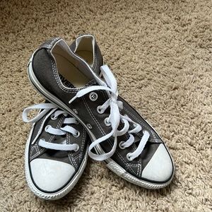 Brand new grey converse